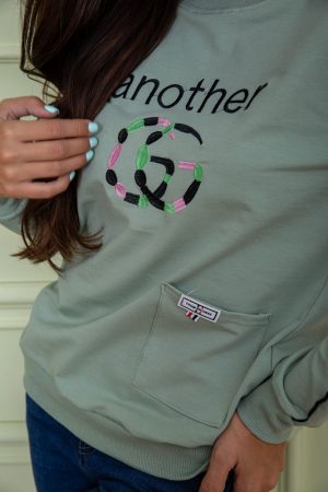 Батник женский 180R546 цвет Оливковый 4