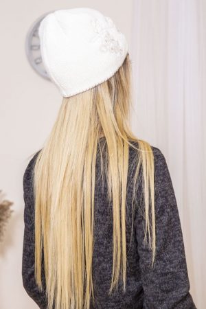 Шапка женская 167R001 цвет Молочный 1